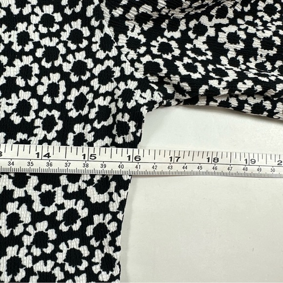 NWOT Bershka Floral Day Dress Juniors Medium 3/4 Sleeve Stretch Elastic Mini - Picture 9 of 11
